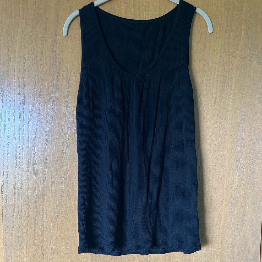 EUC Woolx Ribbed Merino Wool Tank Top. Black Size Large.
